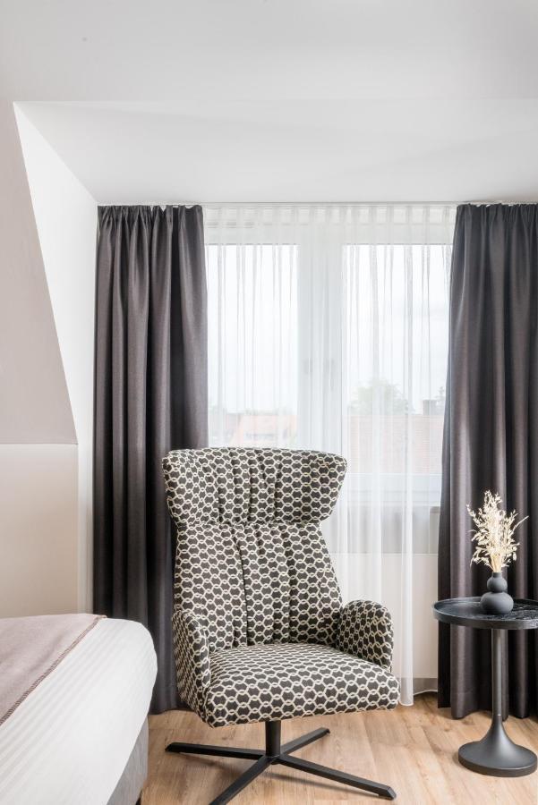 Landhotel Sonne Neuendettelsau Bagian luar foto