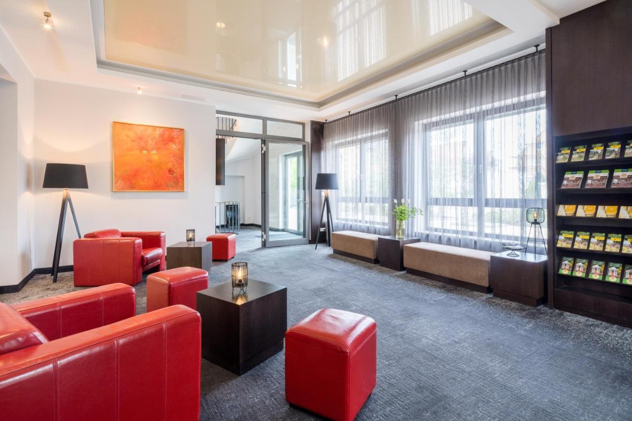 Landhotel Sonne Neuendettelsau Bagian luar foto