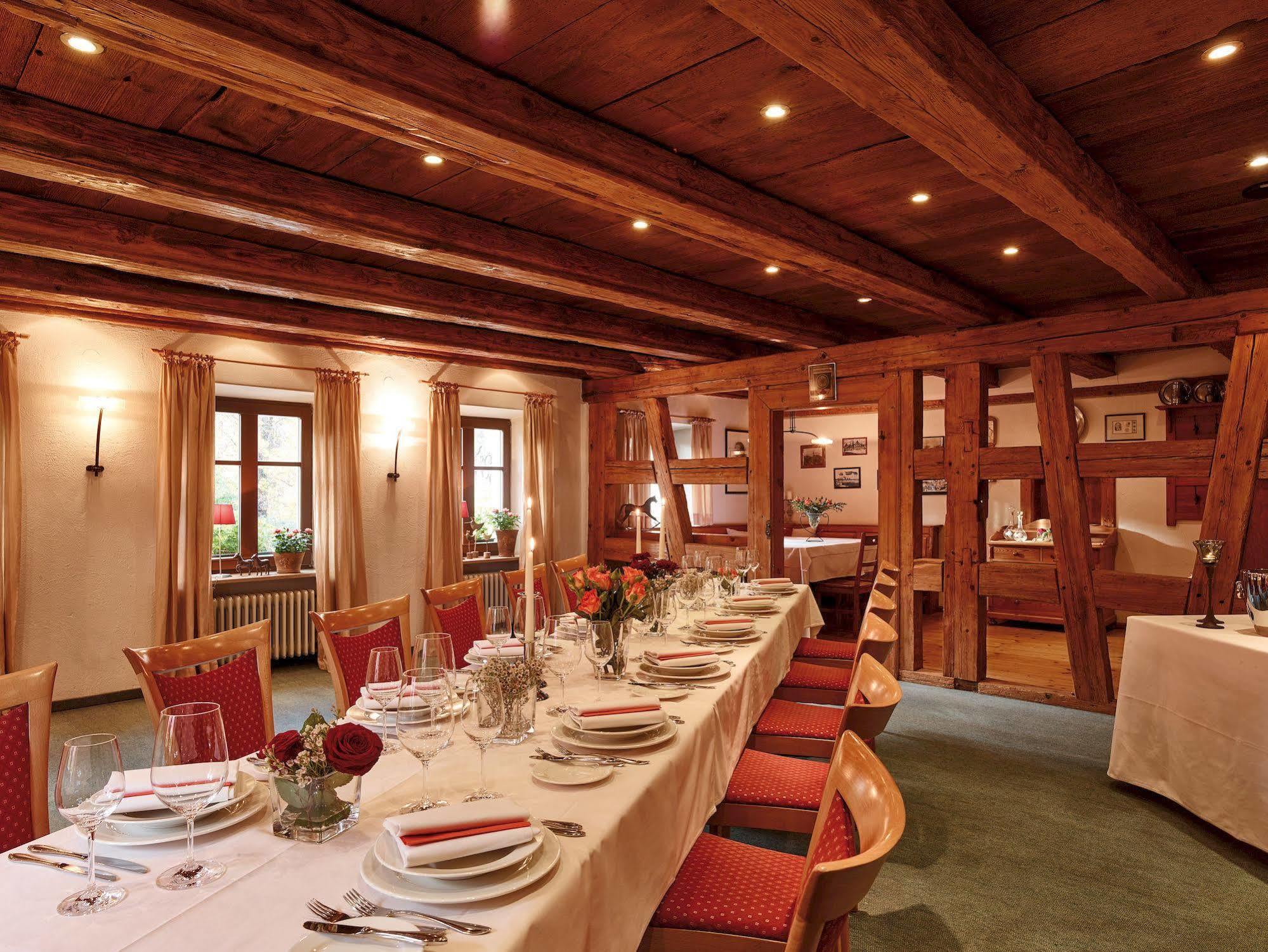 Landhotel Sonne Neuendettelsau Bagian luar foto